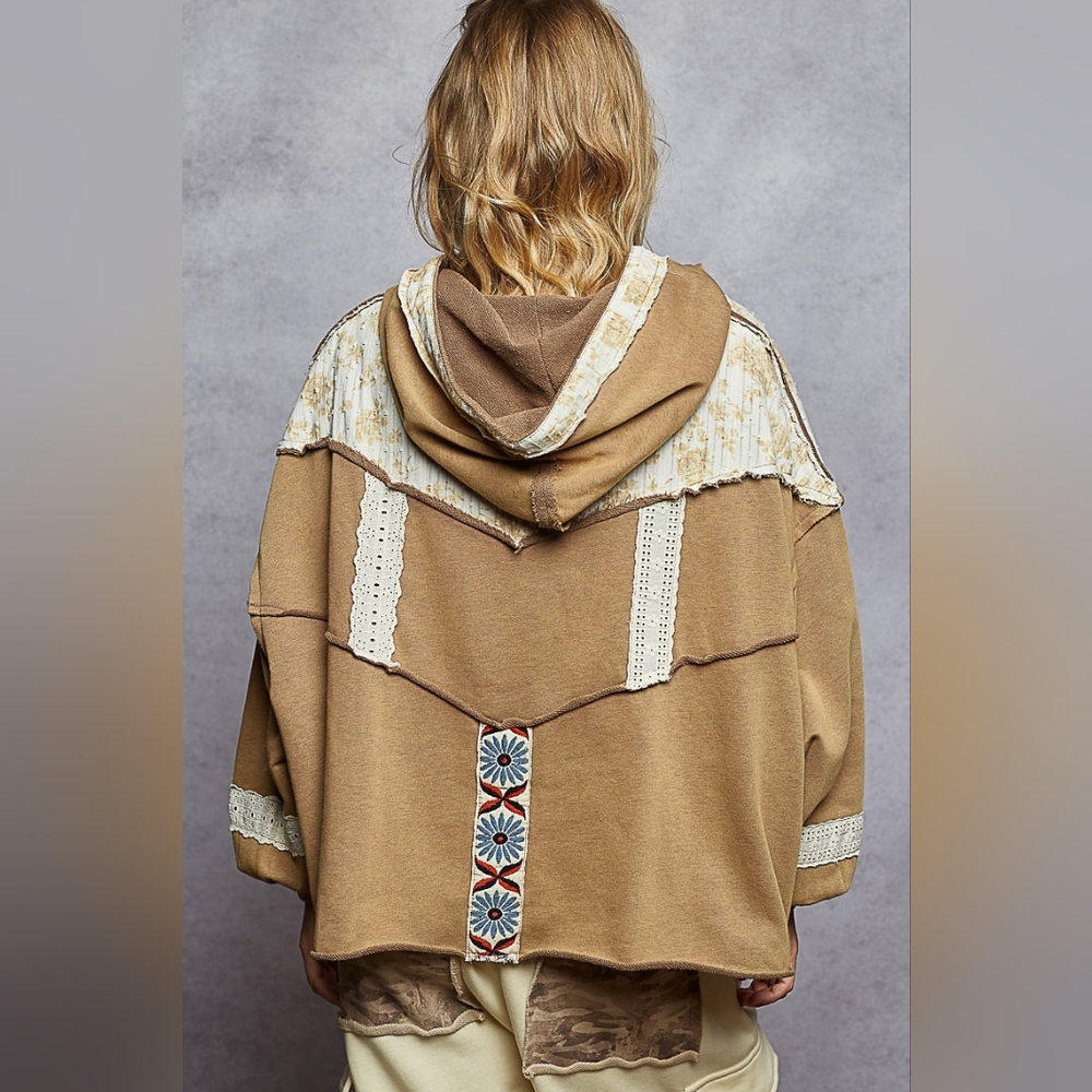 1-0225 *Boutique* Pol Oversized Soft Ribbon Floral Patch Hoodie - Picture 6 of 6